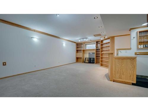 863 Tuscany Drive Nw, Calgary, AB - Indoor Photo Showing Other Room