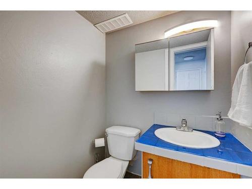271 Falton Drive Ne, Calgary, AB - Indoor Photo Showing Bathroom