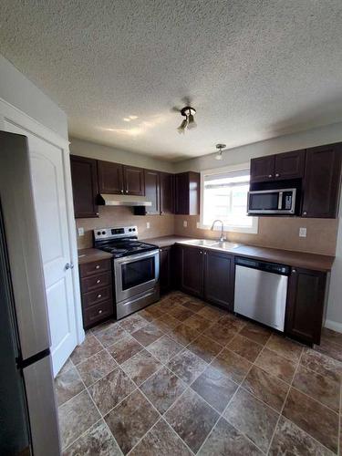 233 Evansdale Way Nw, Calgary, AB - Indoor Photo Showing Kitchen