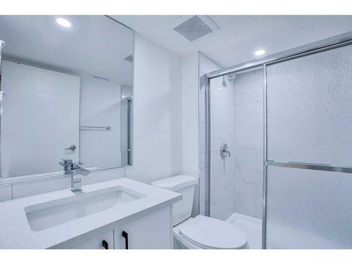 52 Falbury Bay Ne, Calgary, AB - Indoor Photo Showing Bathroom