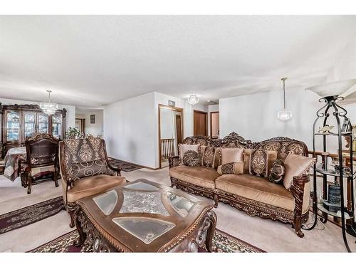 24 Carmel Place Ne, Calgary, AB - Indoor Photo Showing Living Room