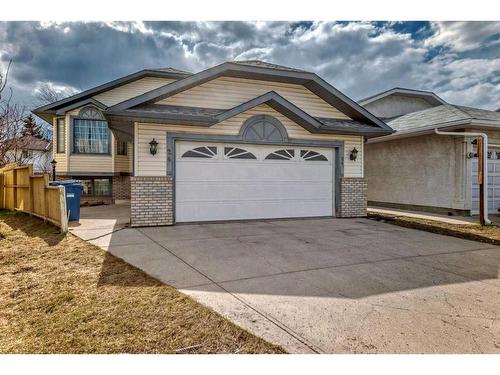 24 Carmel Place Ne, Calgary, AB - Outdoor