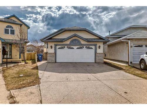 24 Carmel Place Ne, Calgary, AB - Outdoor