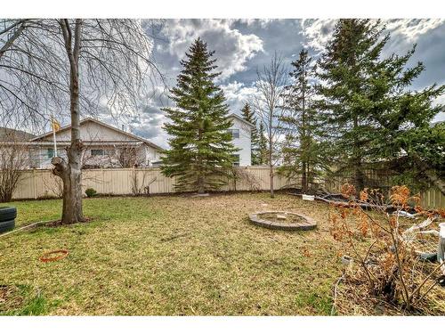 24 Carmel Place Ne, Calgary, AB - Outdoor