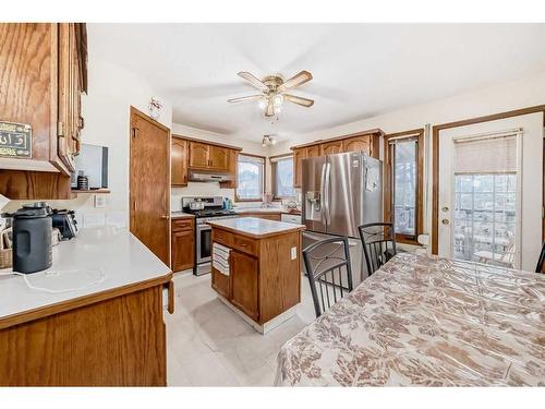 24 Carmel Place Ne, Calgary, AB - Indoor Photo Showing Kitchen