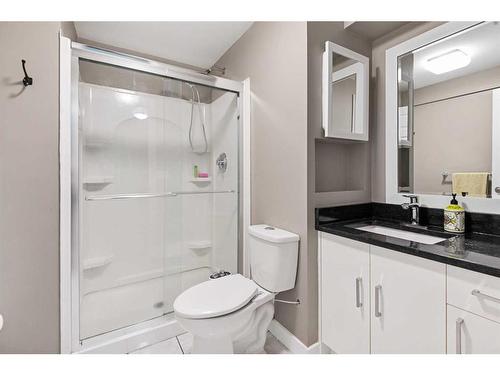 44 Rainbow Falls Boulevard, Chestermere, AB - Indoor Photo Showing Bathroom