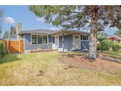 11220 Braxton Road SW Calgary, AB T2W 1C6