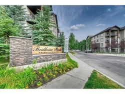 2225-8 Bridlecrest Drive SW Calgary, AB T2Y 0H7