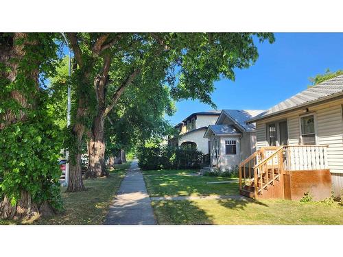 236 11 Avenue Ne, Calgary, AB - Outdoor