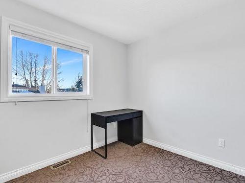 8 Castlebury Way Ne, Calgary, AB - Indoor Photo Showing Other Room