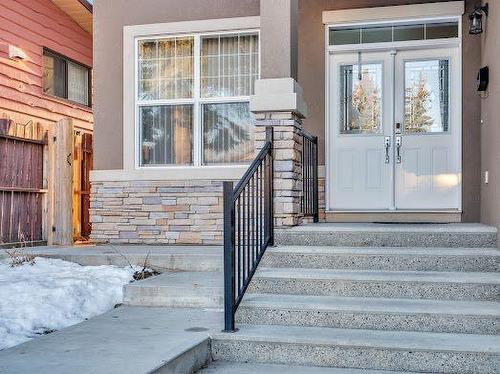 8 Castlebury Way Ne, Calgary, AB - Outdoor