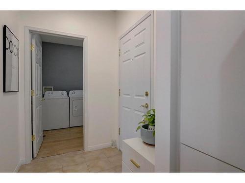 5413-14645 6 Street Sw, Calgary, AB - Indoor Photo Showing Laundry Room