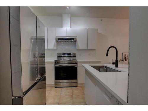 5413-14645 6 Street Sw, Calgary, AB - Indoor Photo Showing Kitchen