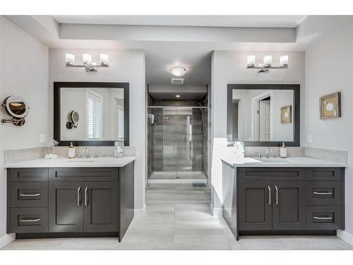 203 Cranbrook Circle Se, Calgary, AB - Indoor Photo Showing Bathroom