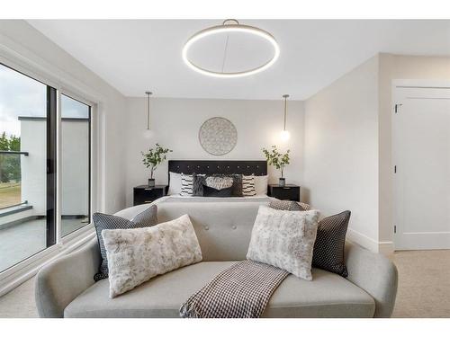 2118 Victoria Crescent Nw, Calgary, AB - Indoor Photo Showing Bedroom