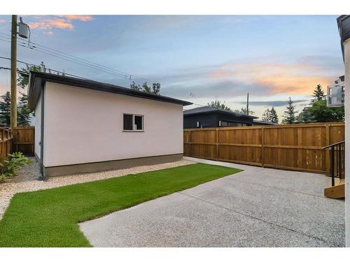 2118 Victoria Crescent Nw, Calgary, AB - Outdoor