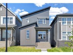 69 Edith Mews NW Calgary, AB T3R 1Y7