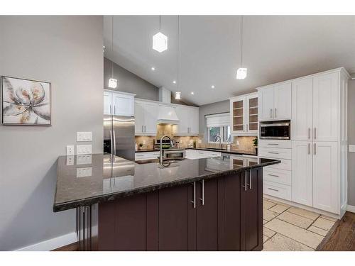 11 Woodlark Drive Sw, Calgary, AB - Indoor Photo Showing Kitchen With Upgraded Kitchen