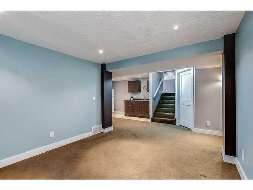 11 Woodlark Drive Sw, Calgary, AB - Indoor Photo Showing Other Room