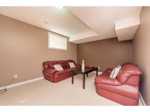 113 Royal Birch View Nw, Calgary, AB - Indoor