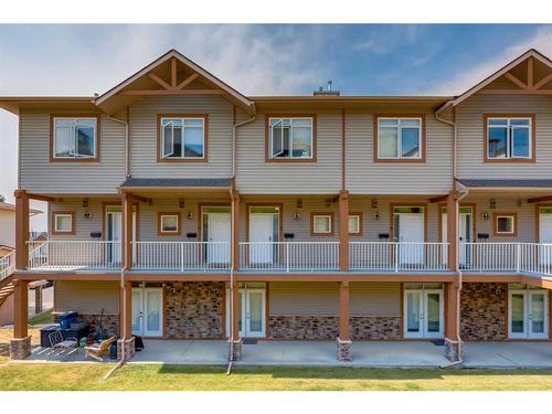 9-148 Rockyledge View Nw, Calgary, AB - Outdoor With Balcony With Facade