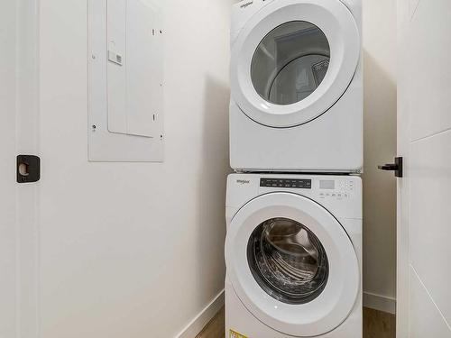 529-4138 University Avenue Nw, Calgary, AB - Indoor Photo Showing Laundry Room