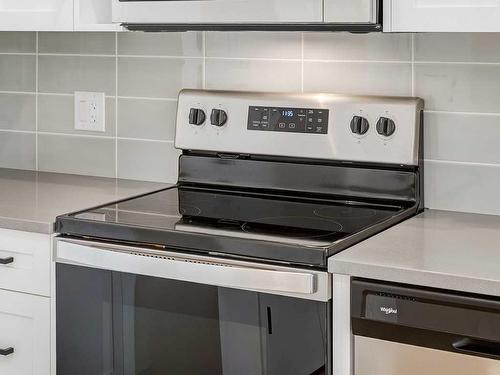 529-4138 University Avenue Nw, Calgary, AB - Indoor Photo Showing Kitchen