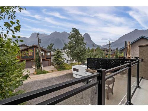 631 5Th Street, Canmore, AB - Outdoor