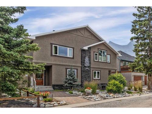 631 5Th Street, Canmore, AB - Outdoor