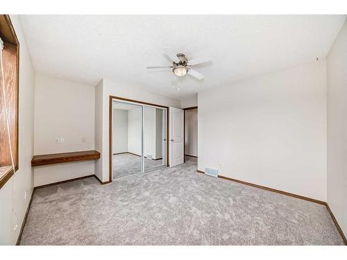 24 Del Ray Close Ne, Calgary, AB - Indoor Photo Showing Other Room