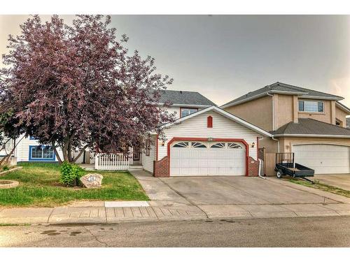 24 Del Ray Close Ne, Calgary, AB - Outdoor