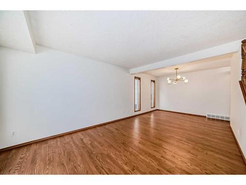 24 Del Ray Close Ne, Calgary, AB - Indoor Photo Showing Other Room