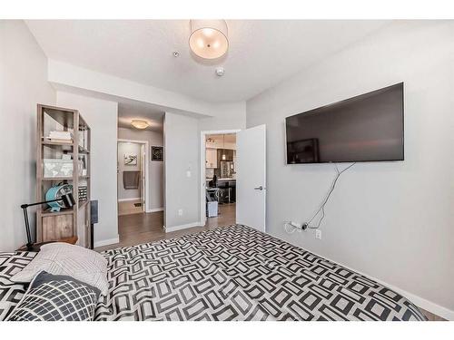 507-2231 Mahogany Boulevard Se, Calgary, AB - Indoor Photo Showing Bedroom