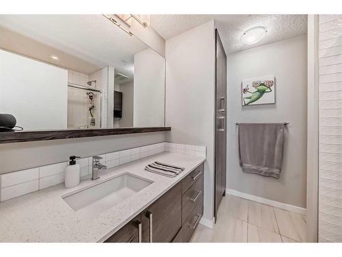 507-2231 Mahogany Boulevard Se, Calgary, AB - Indoor Photo Showing Bathroom