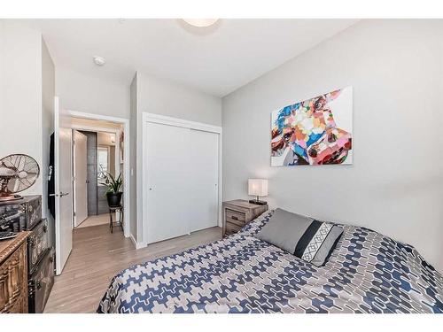 507-2231 Mahogany Boulevard Se, Calgary, AB - Indoor Photo Showing Bedroom