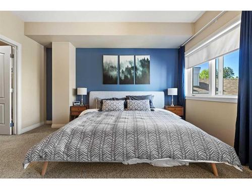 110-1909 36 Avenue Sw, Calgary, AB - Indoor Photo Showing Bedroom