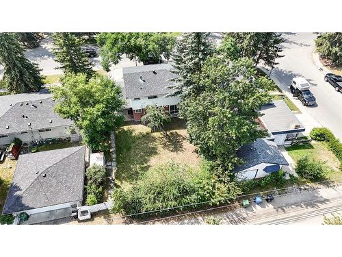 3932 Varsity Drive Nw, Calgary, AB - Outdoor