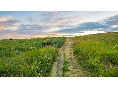 390 Hendon Drive Nw, Calgary, AB - Outdoor With View