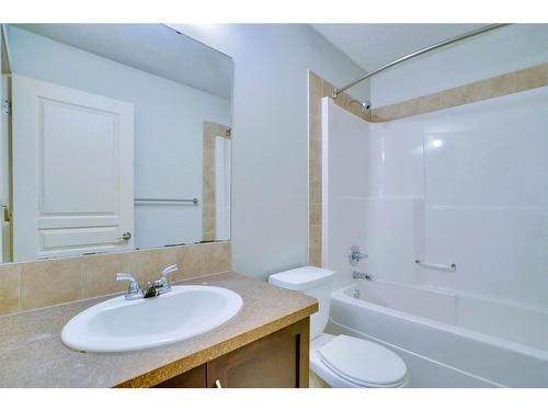 506 Williamstown Green Nw, Airdrie, AB - Indoor Photo Showing Bathroom