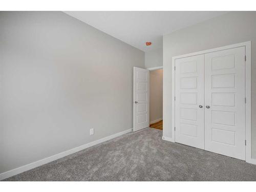 2773 Baywater Landing Sw, Airdrie, AB - Indoor Photo Showing Other Room