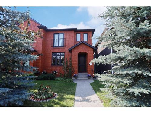 2123 Broadview Road Nw, Calgary, AB - Outdoor