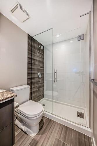 701-510 6 Street Se, Calgary, AB - Indoor Photo Showing Bathroom