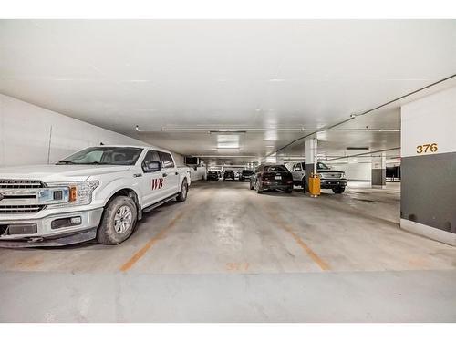 701-510 6 Street Se, Calgary, AB - Indoor Photo Showing Garage