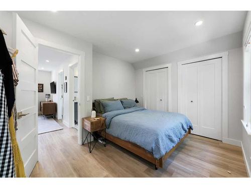 445 Marsh Road Ne, Calgary, AB - Indoor Photo Showing Bedroom