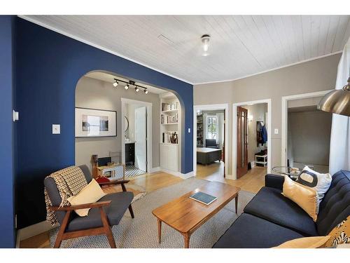 445 Marsh Road Ne, Calgary, AB - Indoor Photo Showing Kitchen With Stainless Steel Kitchen With Upgraded Kitchen