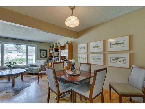 6140 Dalmarnock Crescent Nw, Calgary, AB - Indoor Photo Showing Dining Room