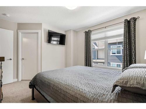 623 Cranbrook Walk Se, Calgary, AB - Indoor Photo Showing Bedroom