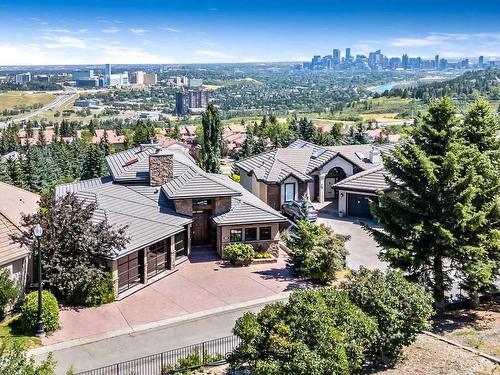 30 Patina Lane Sw, Calgary, AB - Outdoor