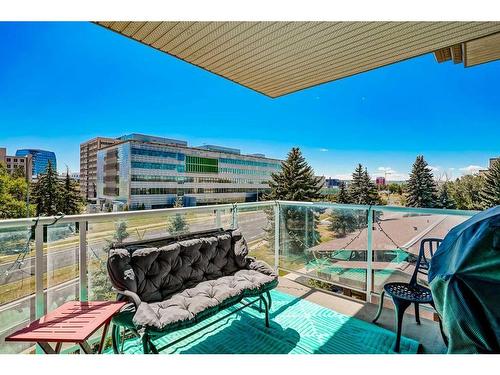 416-3111 34 Avenue Nw, Calgary, AB - Outdoor With View