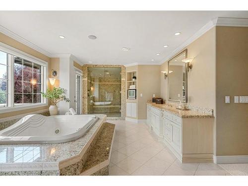 819 Lake Placid Drive Se, Calgary, AB - Indoor Photo Showing Bathroom